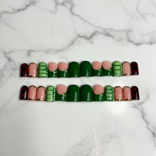 Press on Nails, Luxury Nails,  Press Ons, short square Nails, Gold Chrome Nails, Hand Painted Nails, Reusable Gel Nails, tortoise False Nails, Custom Fake Nails, croc Nails